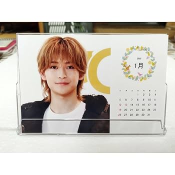 高橋文哉 カレンダーサイン入り Amazon.co.jp: 高橋文哉 2025年 卓上カレンダー ケース付き